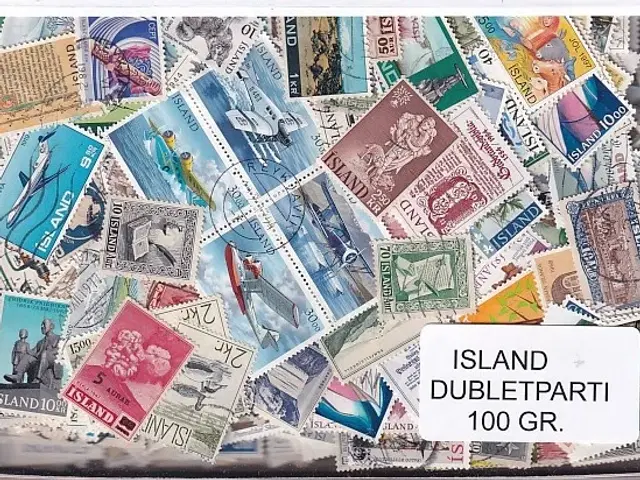 Island Dubletparti 100 gram afvaskede frimærker.