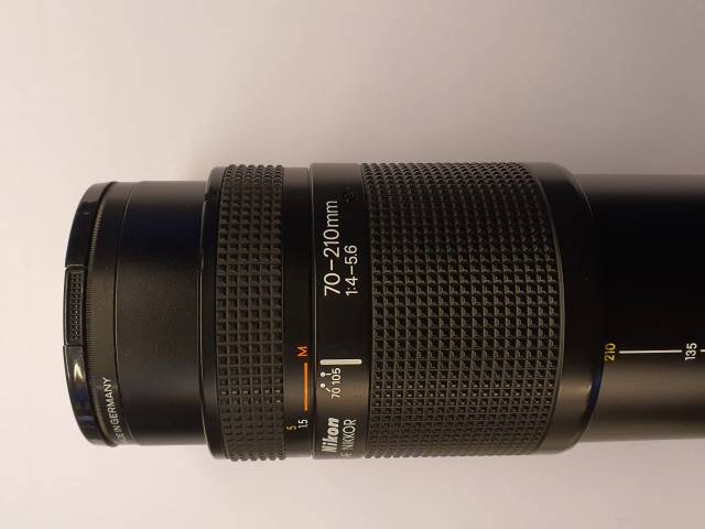 Nikon objektiv 70-210