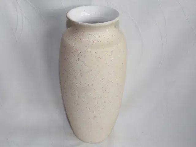 Vase af keramik