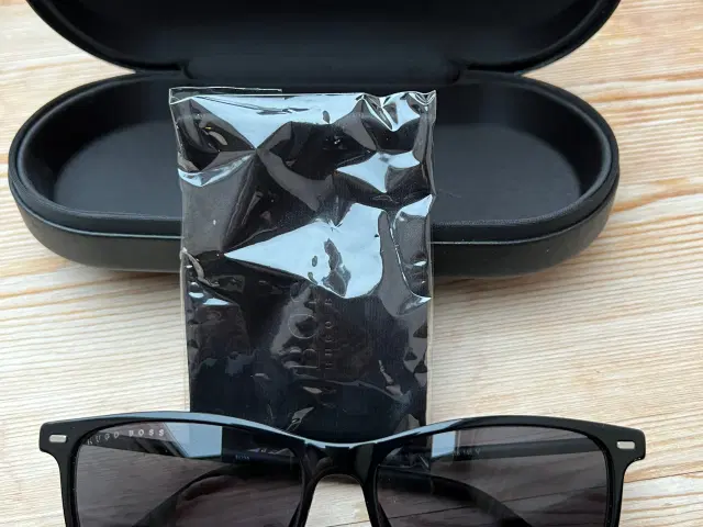 Hugo Boss solbriller | Aabybro GulogGratis.dk