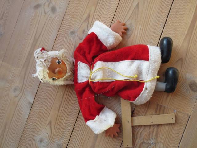 Nisse marionetdukke