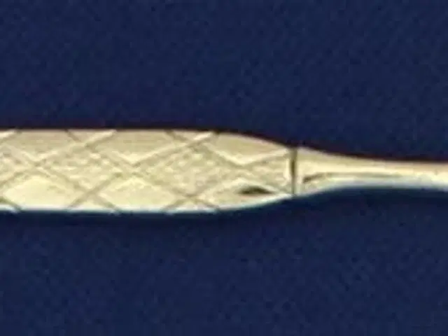 Harlekin Saltske, 6½ cm.