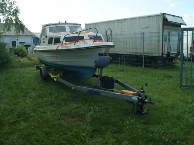 Motorbåd 21 fod med bådtrailer sælges/ byttes.!!
